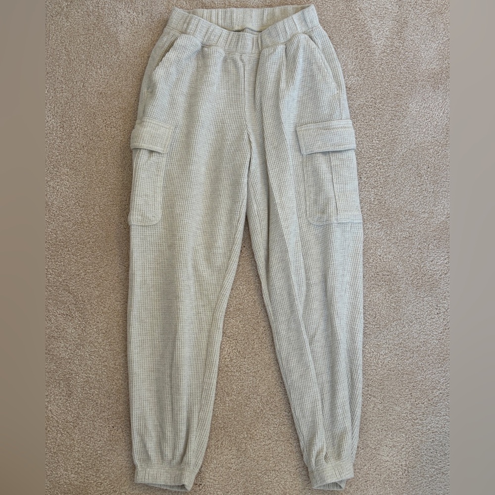 Aerie Waffle Cargo Joggers in Light Gray